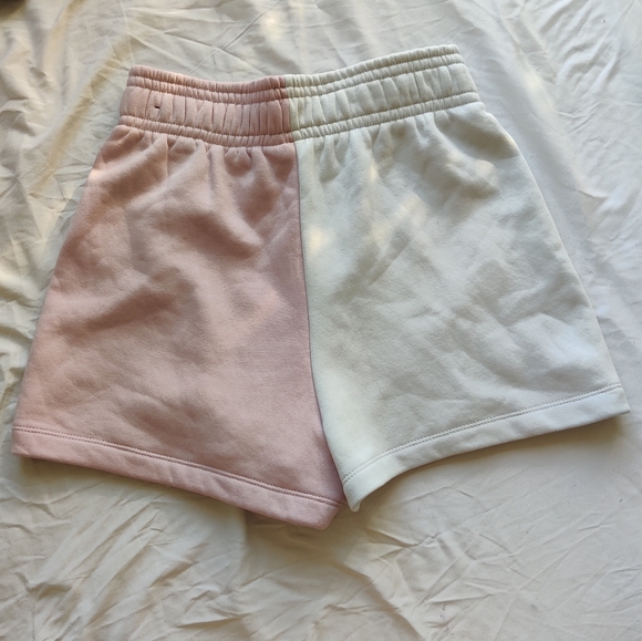 NWOT Nike fleece shorts in two tone pink and white colour block, Standard fit - Picture 5 of 8